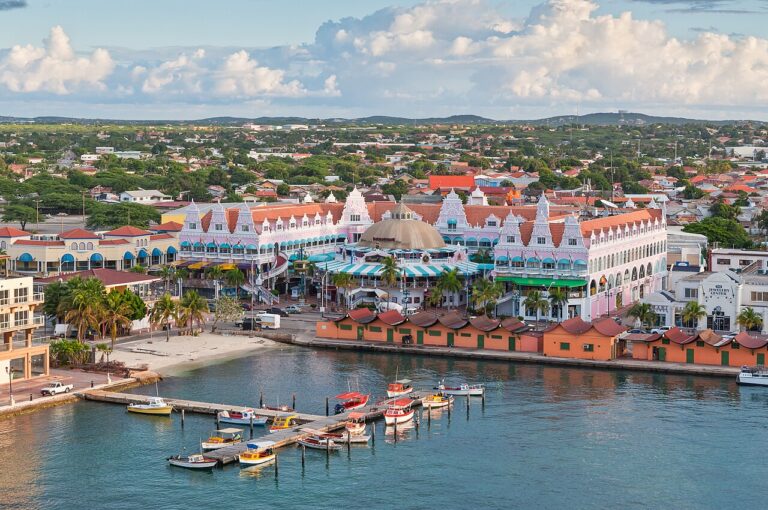 Things to Do in Oranjestad: The Perfect Port & City Day