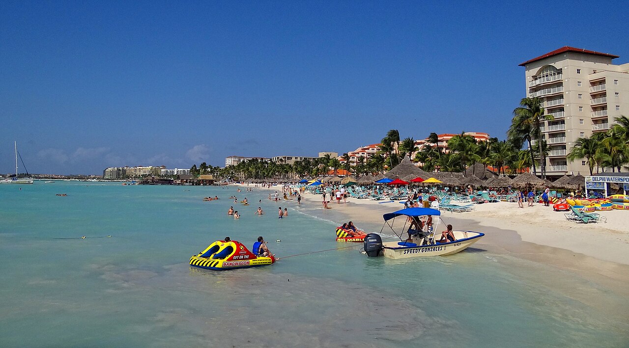 Golden hour on Palm Beach during Aruba in December