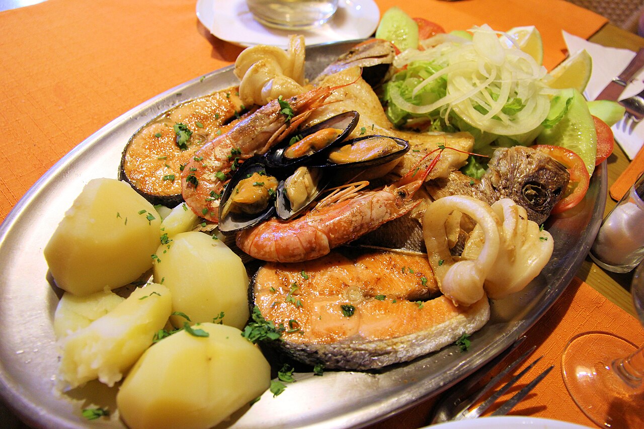 Wacky Wahoo Aruba: The Fish House Worth Booking Ahead